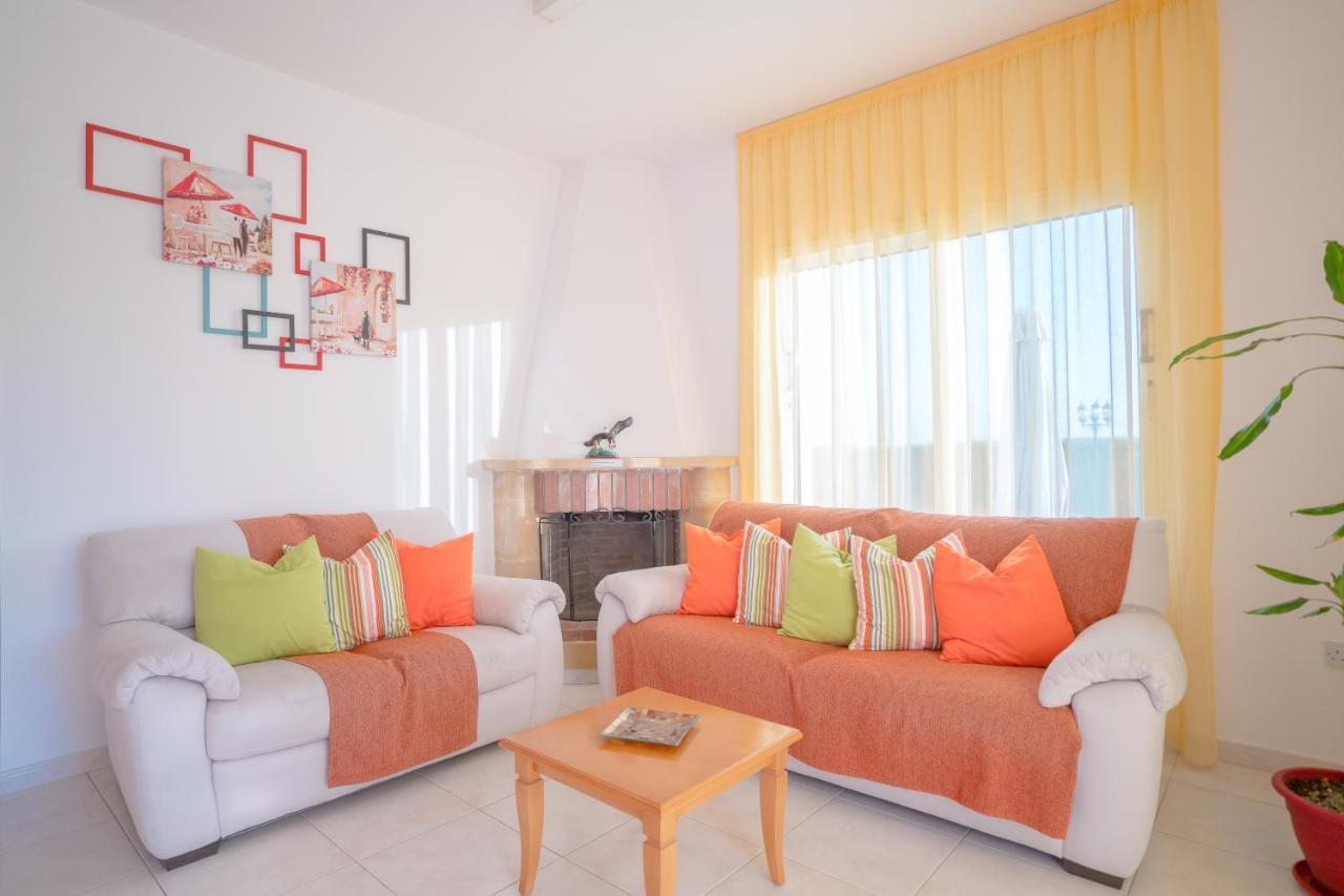 Bella Katerina By Prestige Bookings Coral Bay Extérieur photo