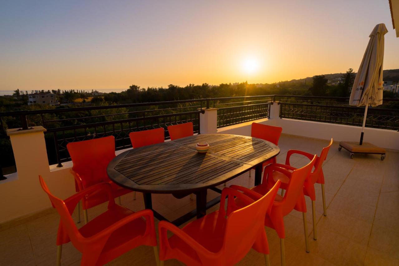 Bella Katerina By Prestige Bookings Coral Bay Extérieur photo